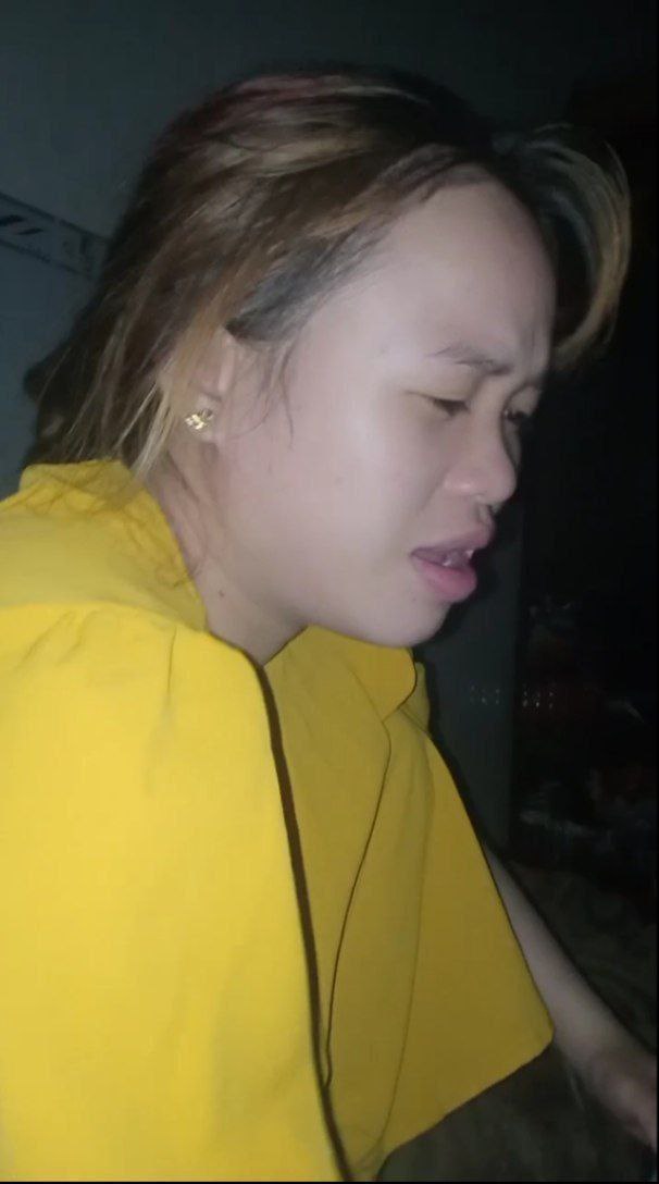 Em gái mông bự ngửa lồn cho anh họ húp cạn nước lồn